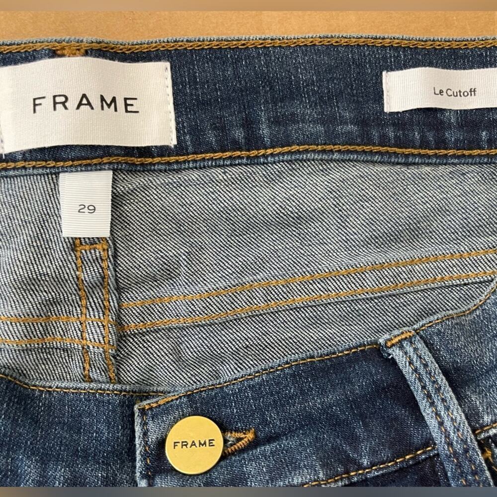 New ~ FRAME ~ Le Cutoff Denim Shorts 29 ADORBS - Picture 7 of 8